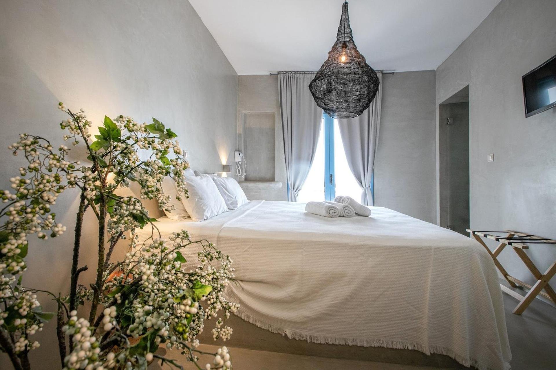 Eight Dimensions Capari Suites Elafonisos Экстерьер фото