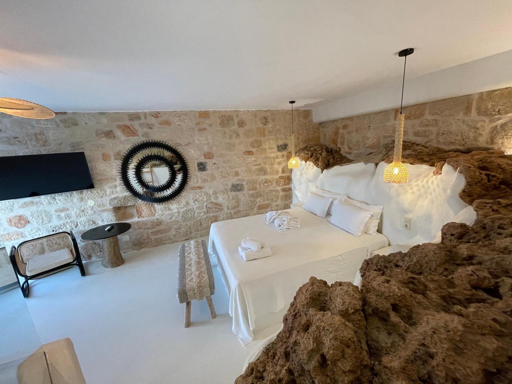 Eight Dimensions Capari Suites Elafonisos Номер фото